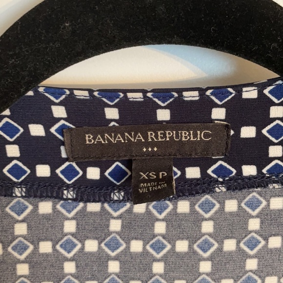 Banana Republic Petite Wrap Shift Dress with Bow Blue, White and Navy Pattern XS - Picture 3 of 6